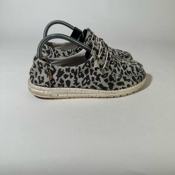 Hey Dude  Wendy Cheetah Print Loafers with Soft Canvas Upper and Flexible Sole - Picture 3 of 10